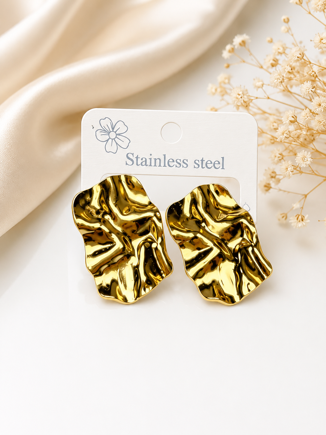 Textured Wavy Ear studs