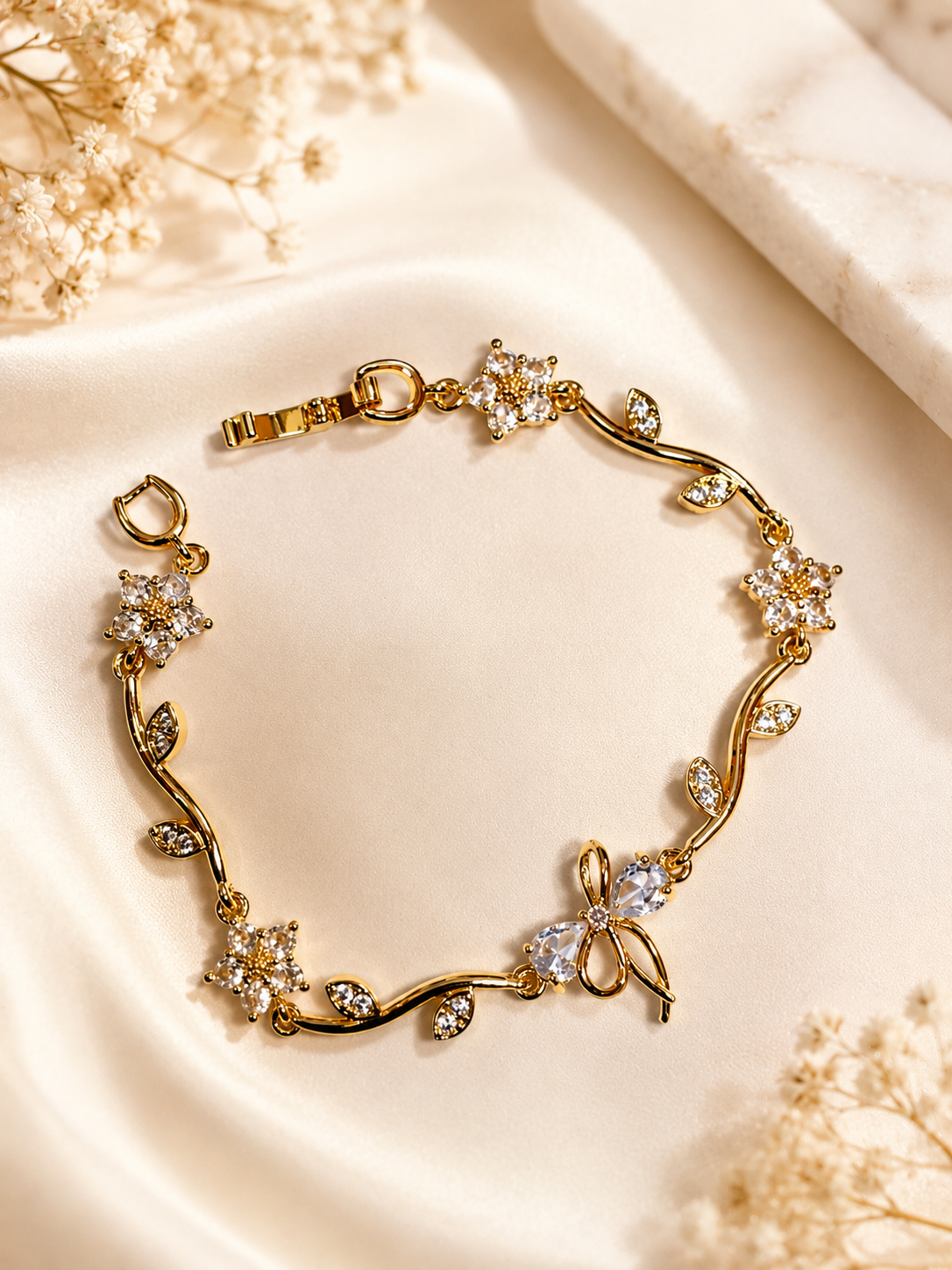 Crystal Bow Bracelet (adjustable size)