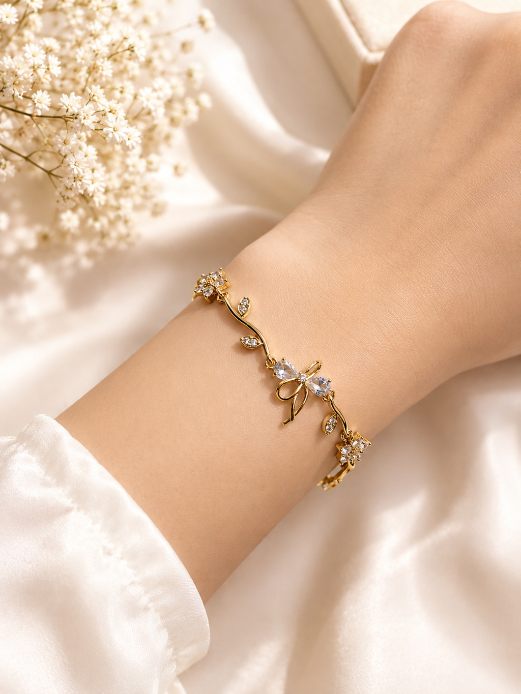 Crystal Bow Bracelet (adjustable size)