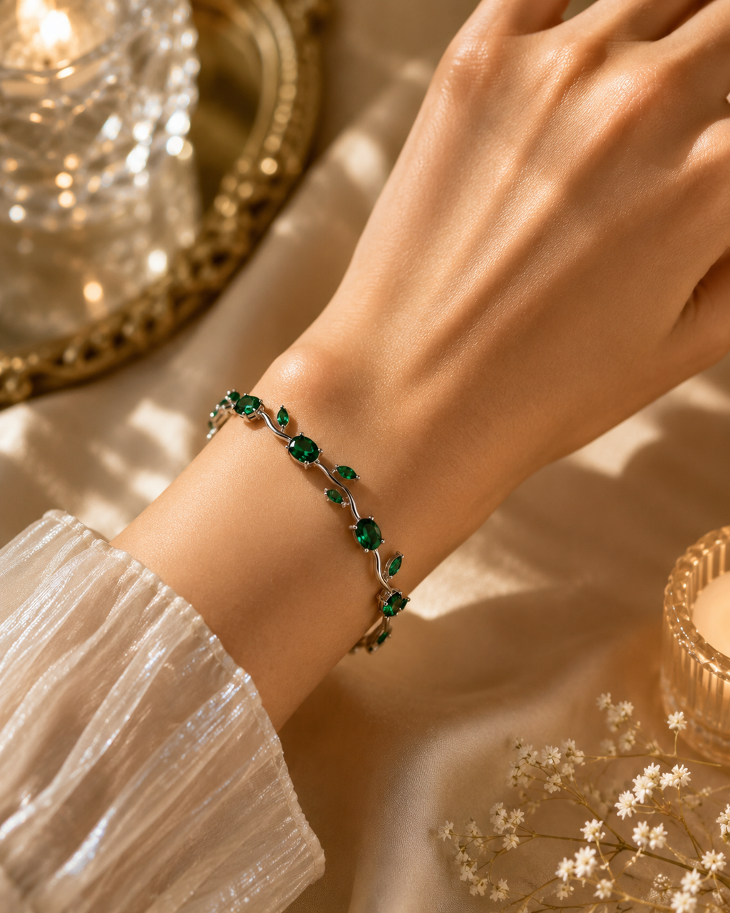 Green-Tulip Bracelet (Anti-Tarnish)