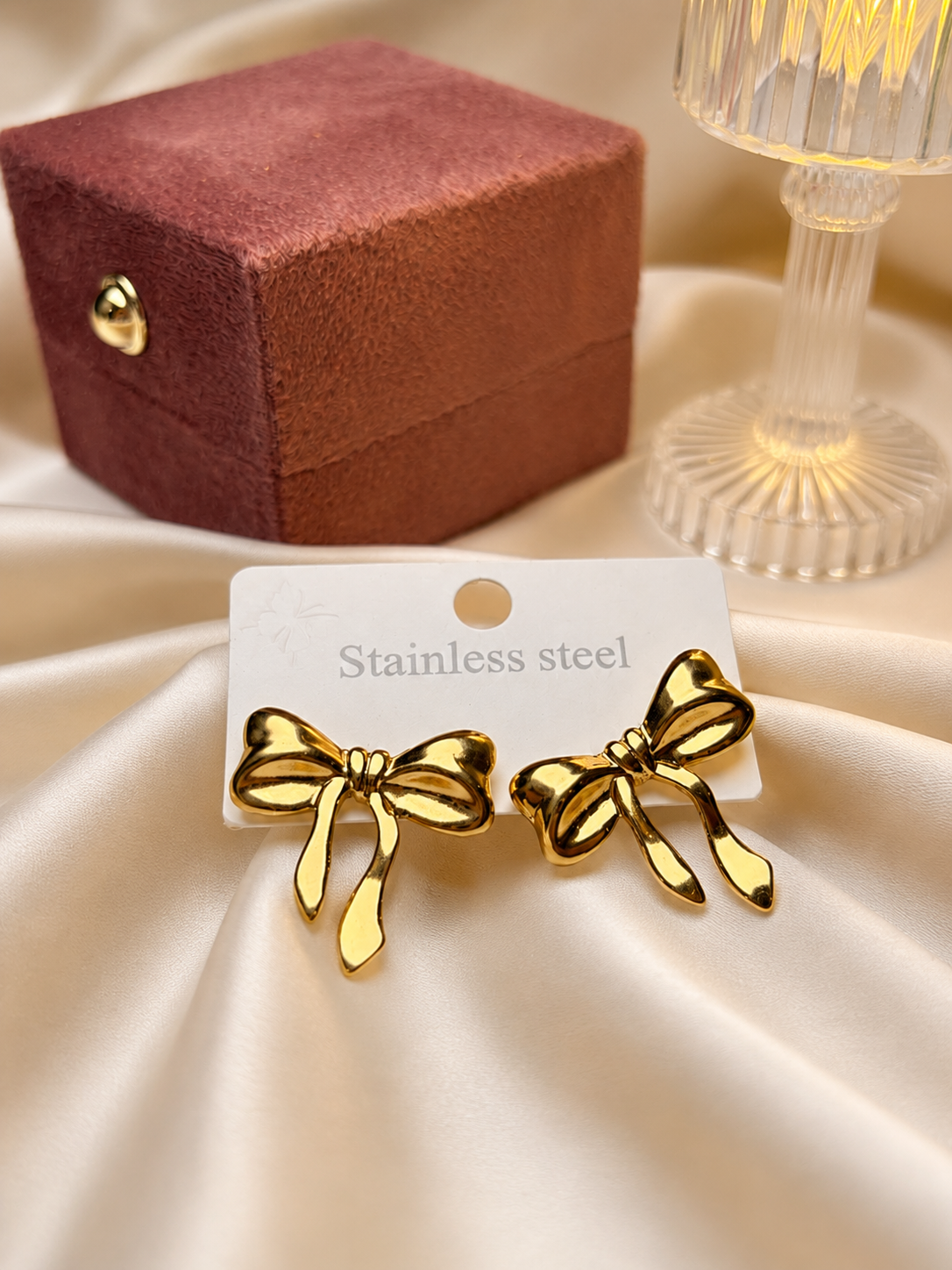 Bow-Studs
