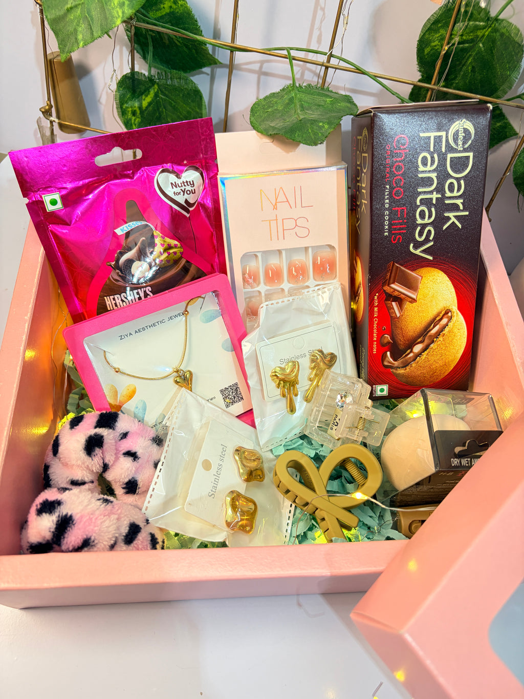 The Pink affair hamper box